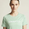 1911785-602000_CORE-Essence-Logo-Tee-W_closeup5