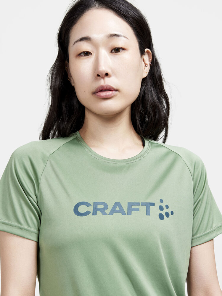 1911785-622000_Core-Essence-Logo-Tee-W_Closeup3