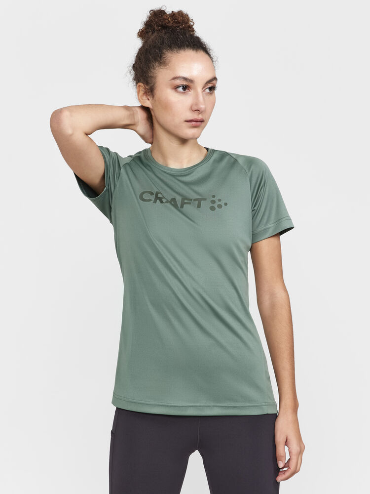 1911785-626000_Core-Essence-Logo-Tee-W_Closeup1