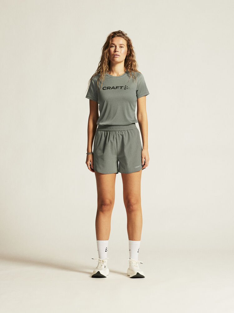 1911785-647000_Core-Essence-Logo-Tee-W_closeup1