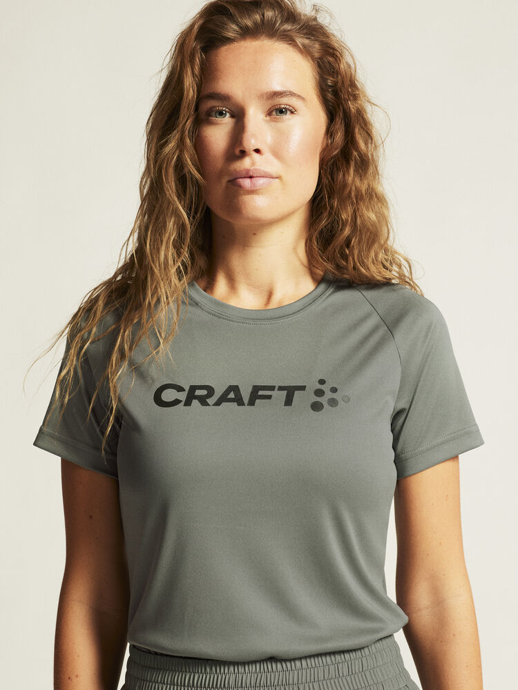 1911785-647000_Core-Essence-Logo-Tee-W_closeup5