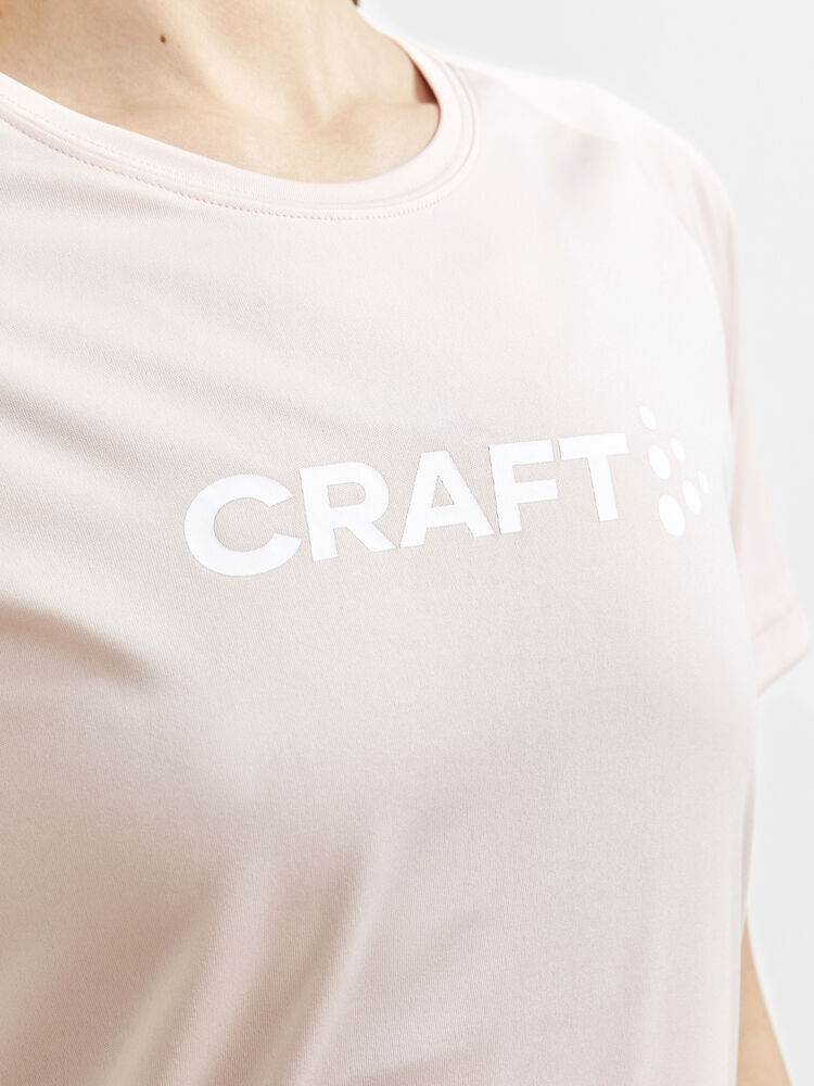 1911785-718000_CORE-Unify-Logo-Tee-W_Closeup3