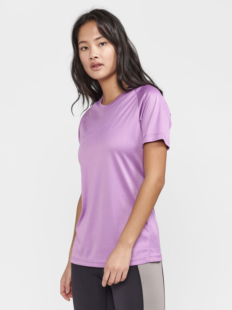 1911785-724000_Core-Essence-Logo-Tee-W_Closeup1