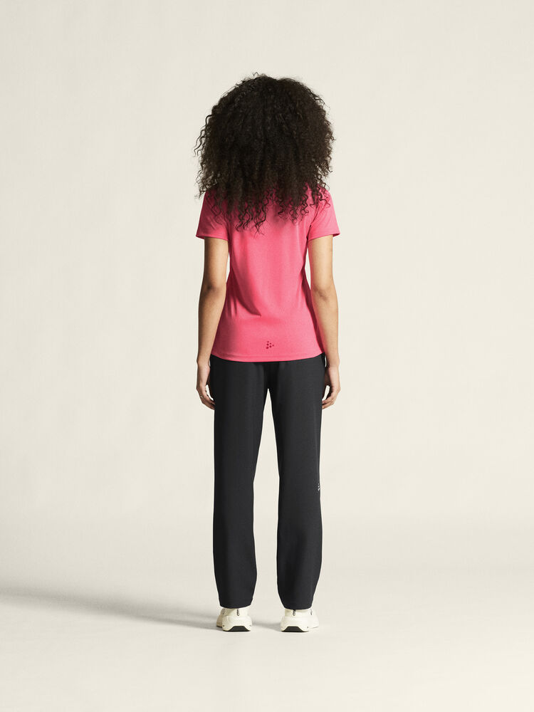 1911785-745000_Core-Essence-Logo-Tee-W_closeup3