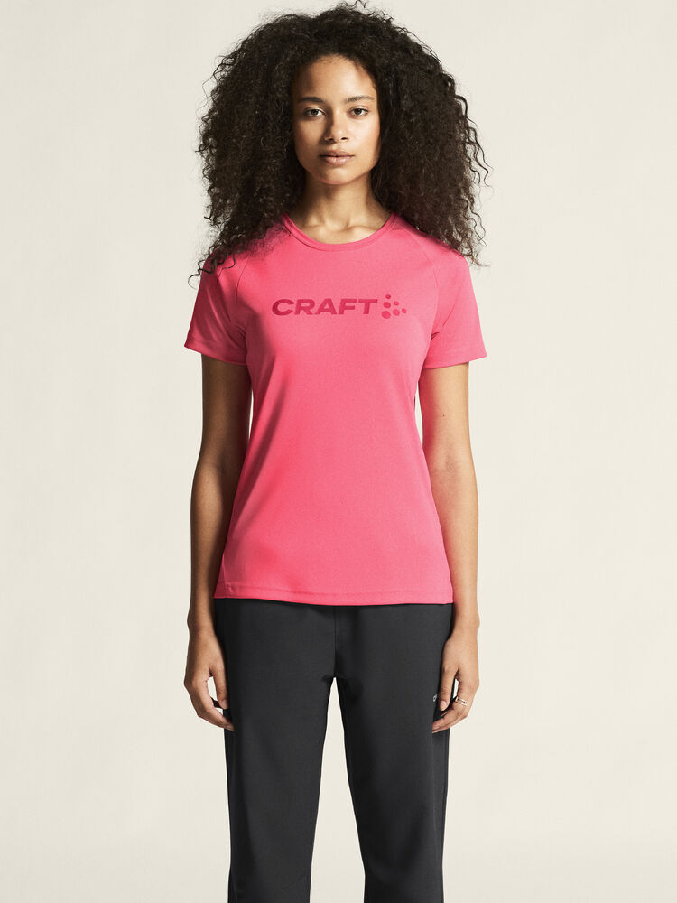 1911785-745000_Core-Essence-Logo-Tee-W_closeup4