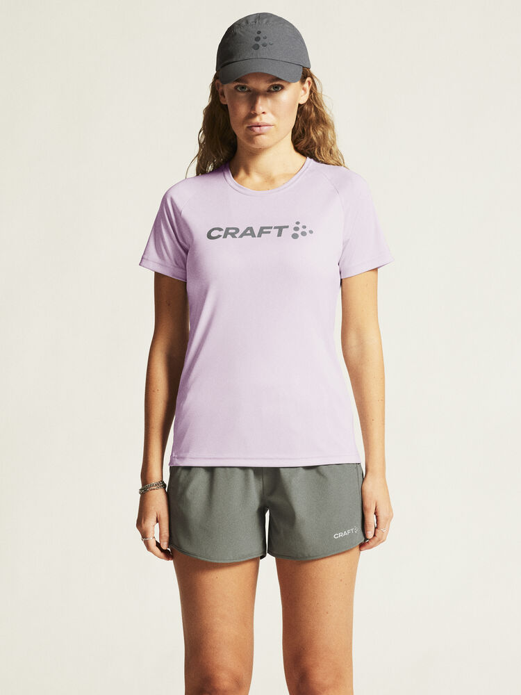 1911785-746000_Core-Essence-Logo-Tee-W_closeup4