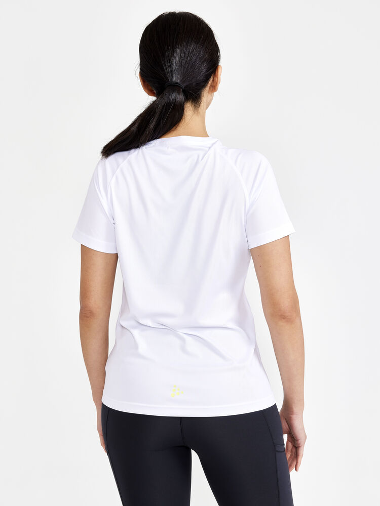 1911785-900000_Core-Unify-Logo-Tee-W_Closeup2