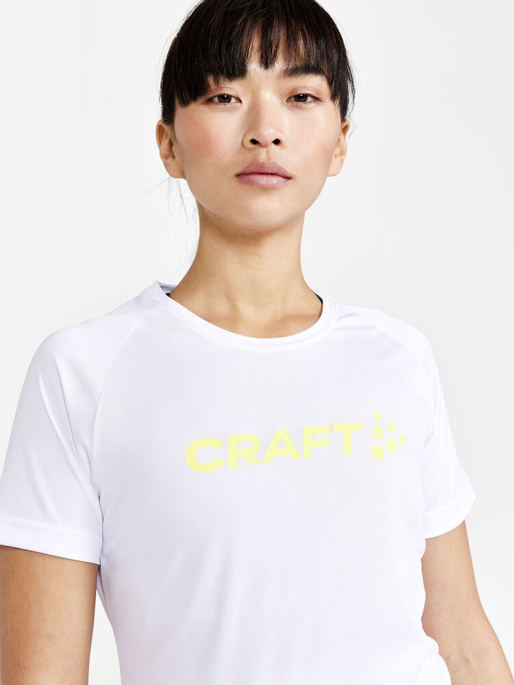 1911785-900000_Core-Unify-Logo-Tee-W_Closeup3