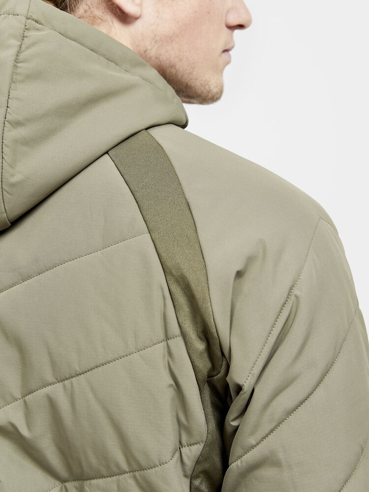 1911890-664000_ADV-Explore-Hybrid-Jacket-M_Closeup3