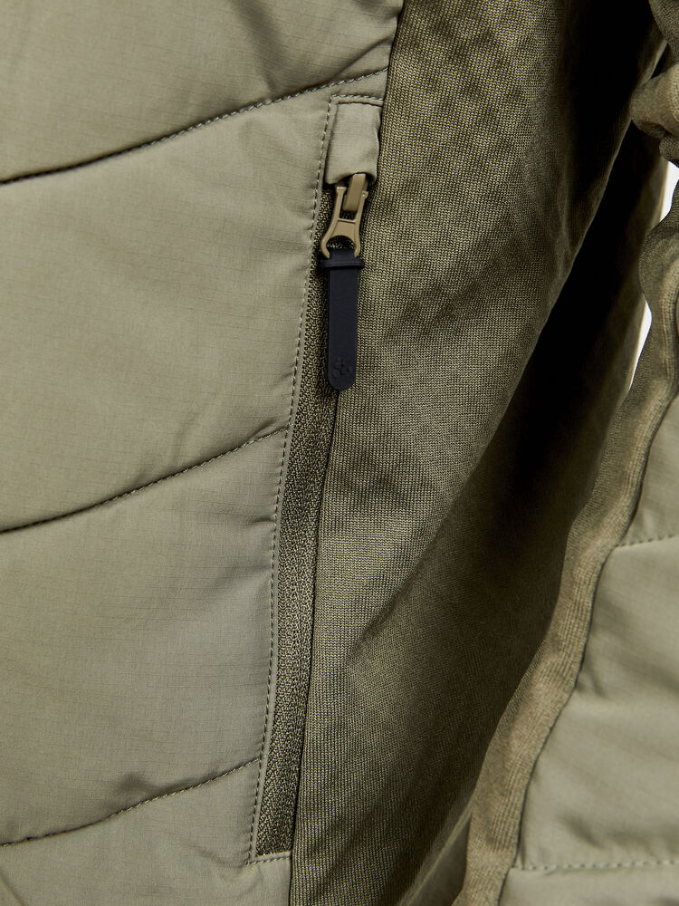 1911890-664000_ADV-Explore-Hybrid-Jacket-M_Closeup5