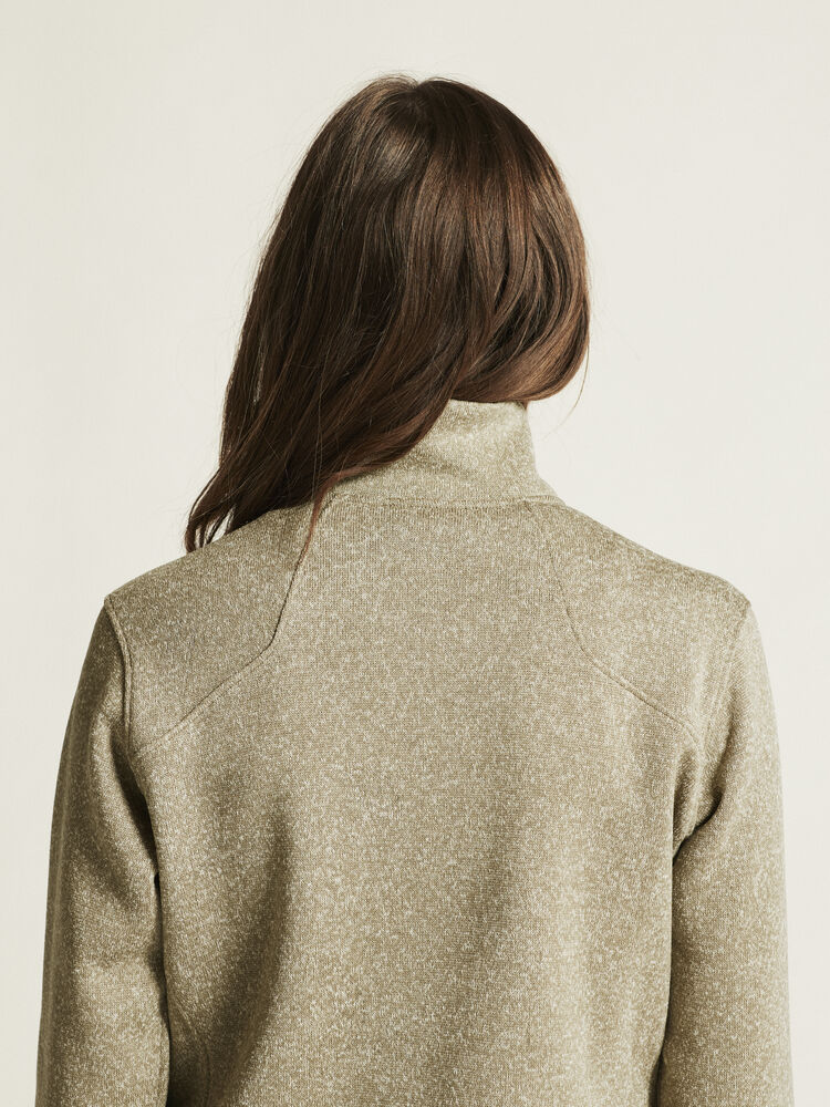 1912219-237200_ADV-Explore-Heavy-Fleece-Jacket-W_closeup7