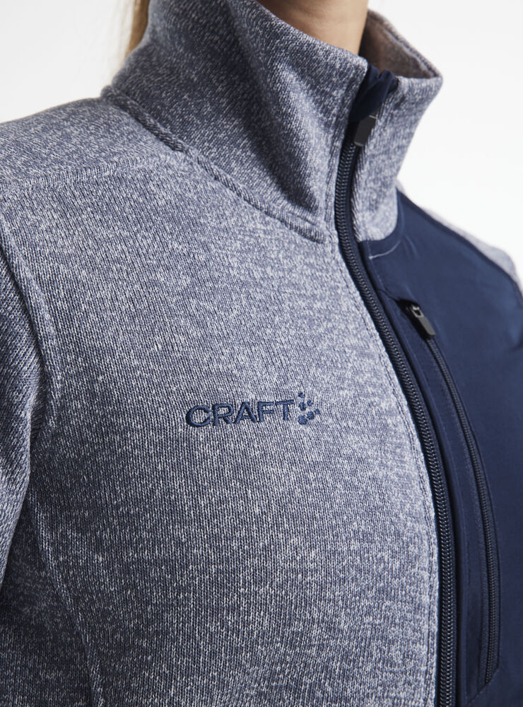 1912219-362396_ADV-Explore-Heavy-Fleece-jacket-W_Closeup3