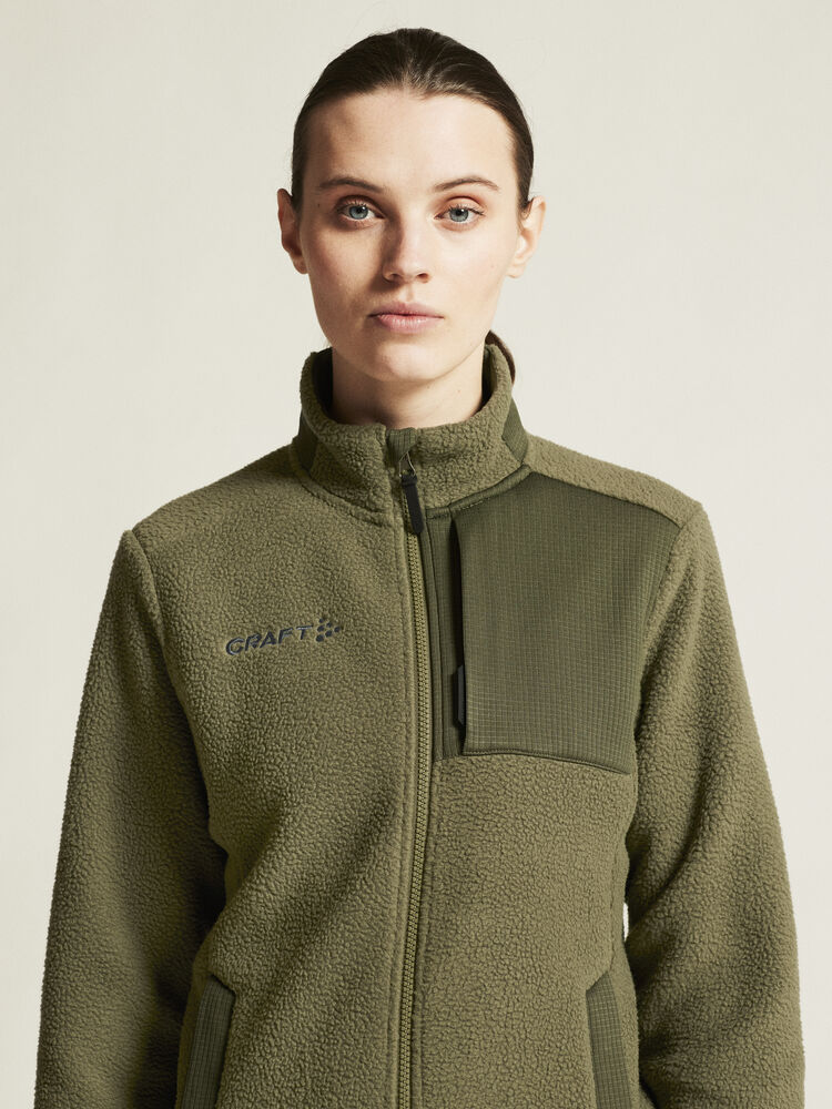 1912221-664000_ADV-Explore-Pile-Fleece-Jacket-W_closeup5