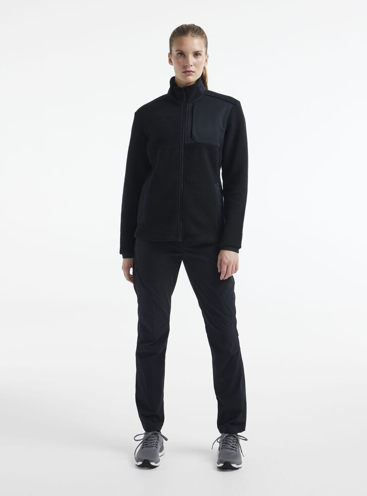 1912221-999000_ADV-Explore-Pile-Fleece-jacket-W_Closeup6