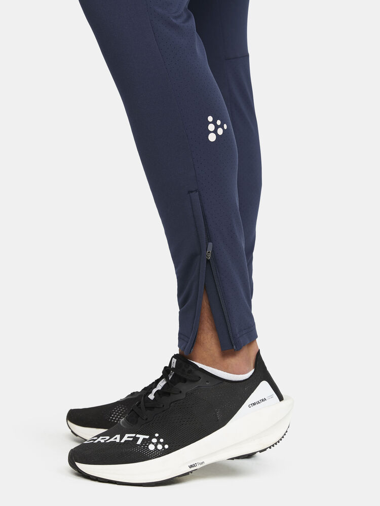 1912749-390000_Extend-Pant-M_Closeup6