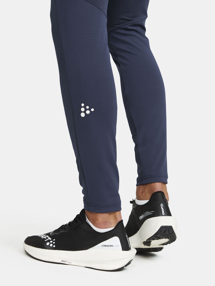 1912751-390000_Extend-Slim-Pant-M_Closeup5