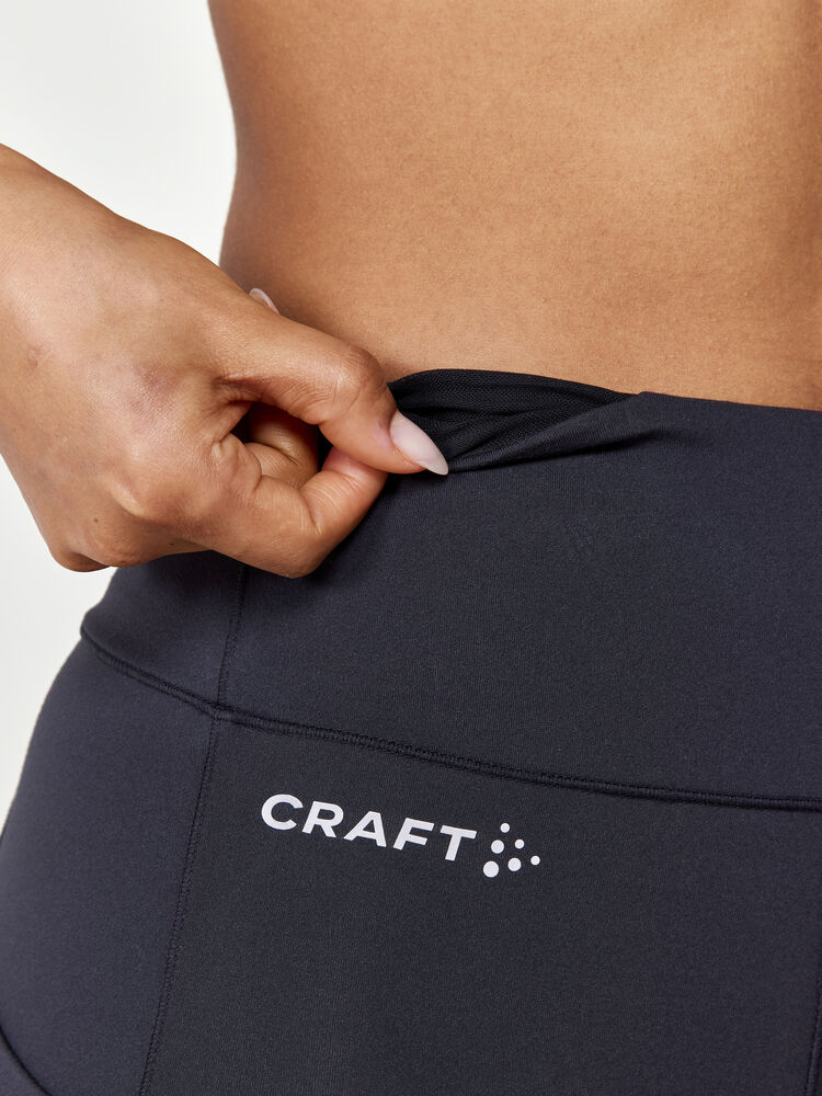 1913207-999000_ADV-Essence-Short-Tights-2-W_Closeup4