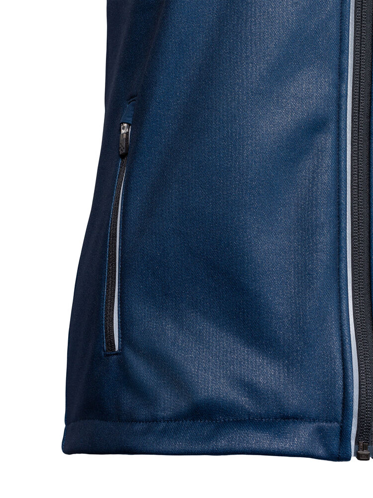 1913240-396000_Blaze_closeup