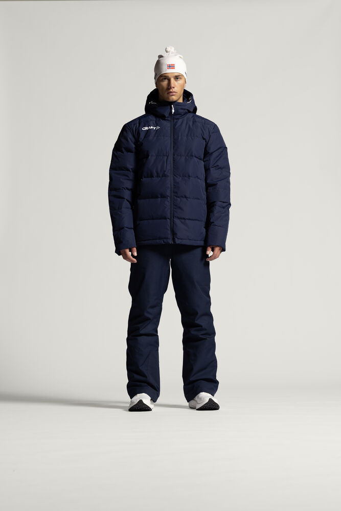 1913724-390000_Evolve-Down-Jacket-M_Closeup1