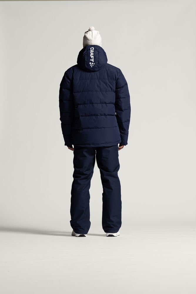 1913724-390000_Evolve-Down-Jacket-M_Closeup3
