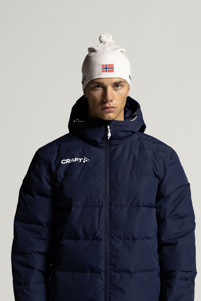 1913724-390000_Evolve-Down-Jacket-M_Closeup4