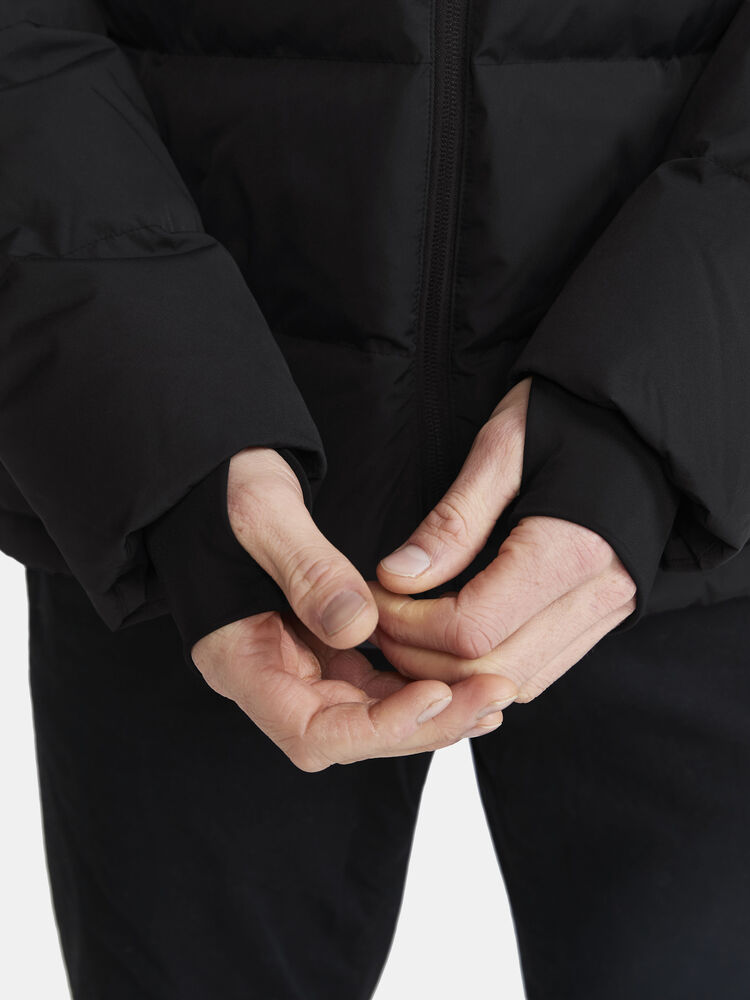 1913724-999000_Evolve-Down-Jacket-M_Closeup6