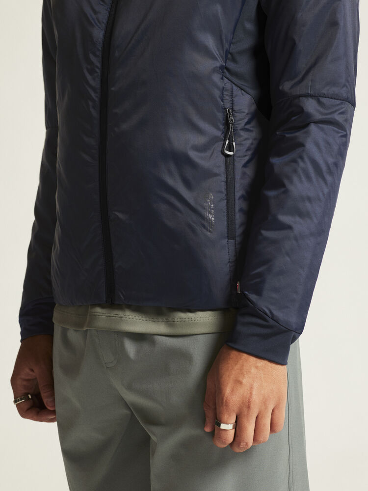 1913804-396000_ADV-Explore-Lightweight-Jacket-M_closeup6