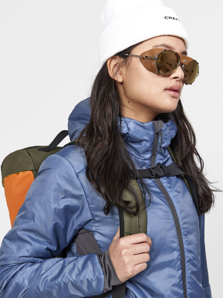 1913805-362000_ADV-Explore-Lightweight-Jacket-W_Closeup2