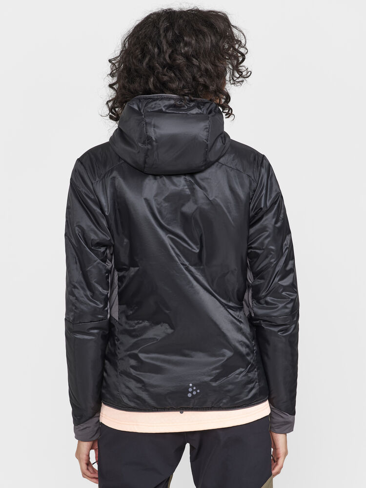 1913805-999000_ADV-Explore-Lightweight-Jacket-W_Closeup2