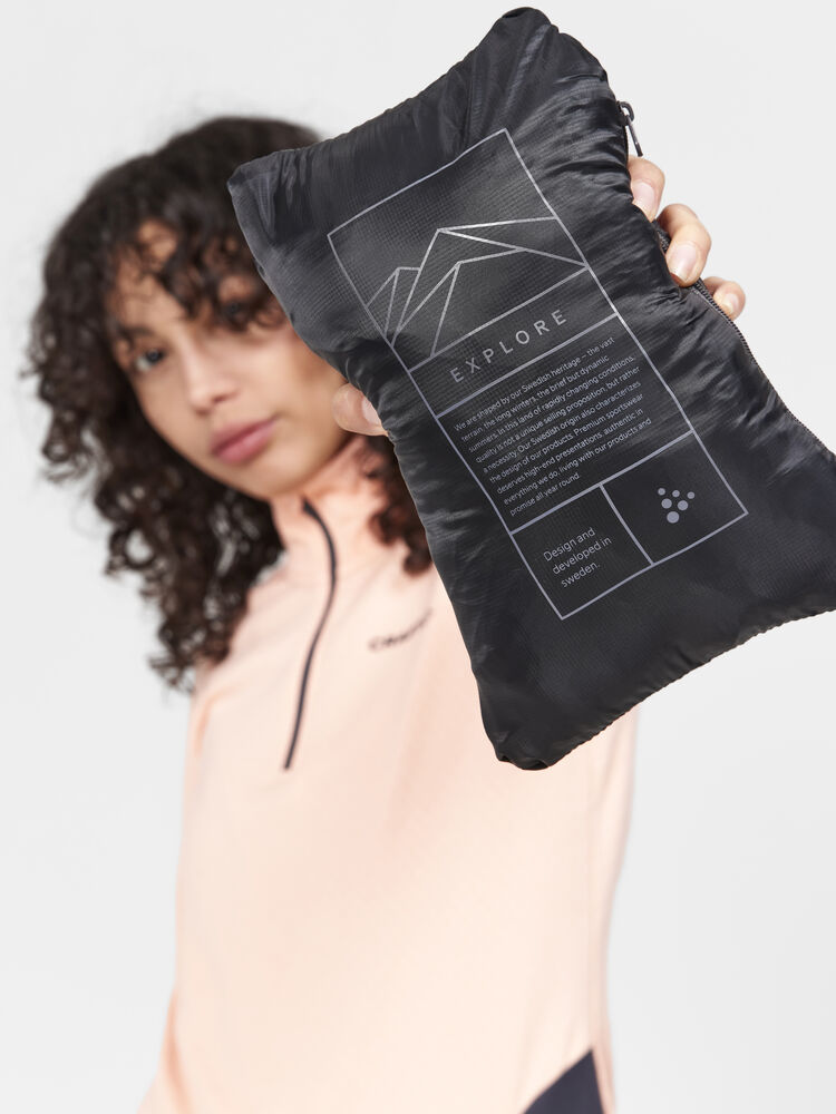 1913805-999000_ADV-Explore-Lightweight-Jacket-W_Closeup6