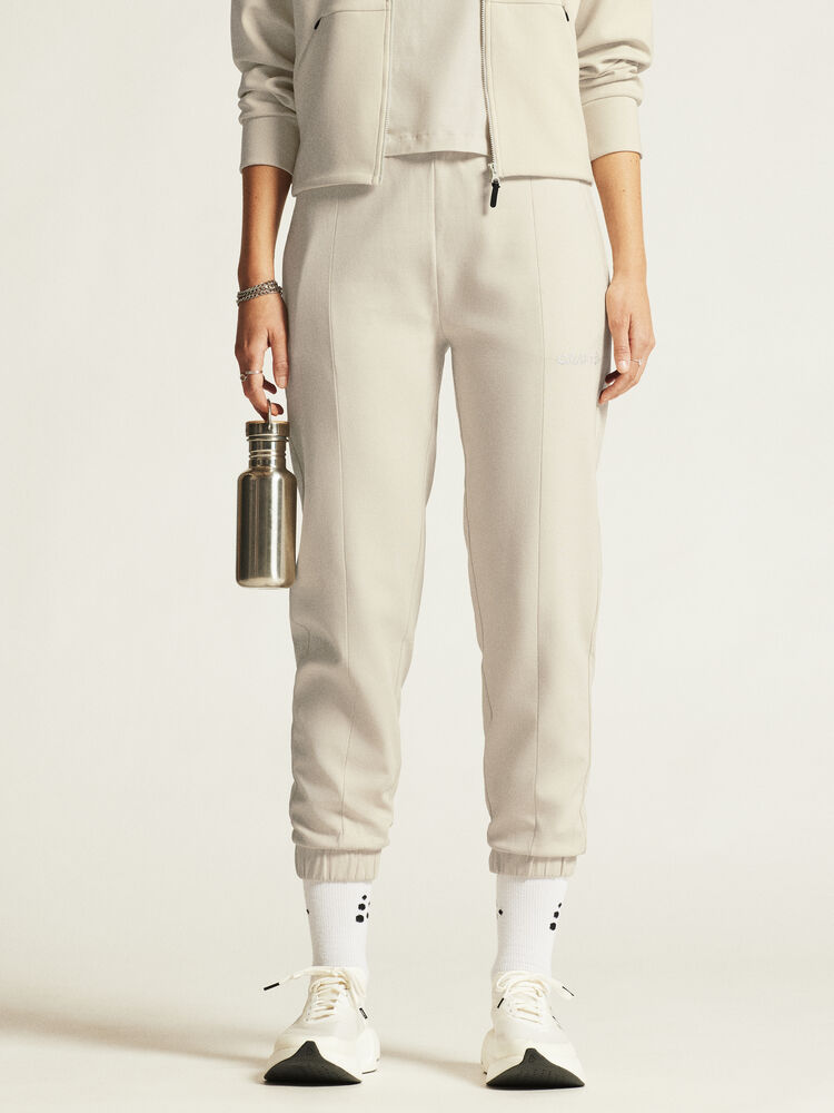 1914703-214000_ADV-Join-Sweat-pant-W_closeup4