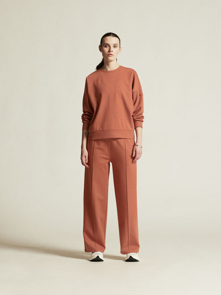 1914770-458000_ADV-Join-RN-Sweatshirt-W_closeup1