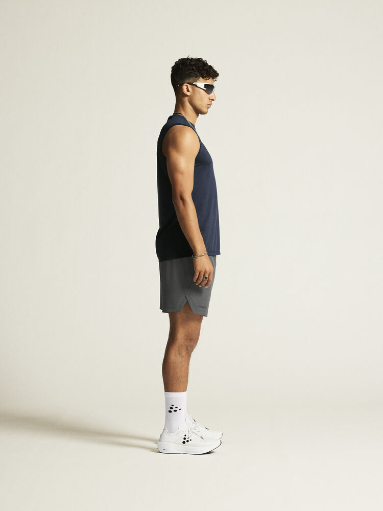 1914794-396000_ADV-Essence-SL-Tee-2-M_closeup3