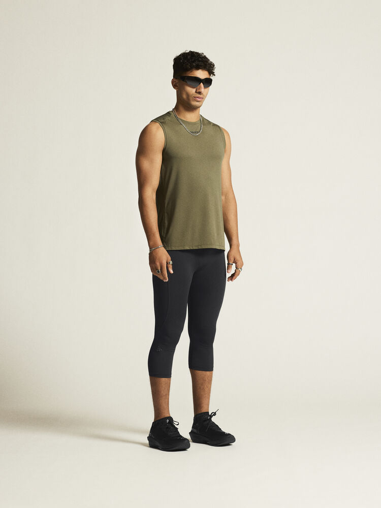 1914794-664000_ADV-Essence-SL-Tee-2-M_closeup2