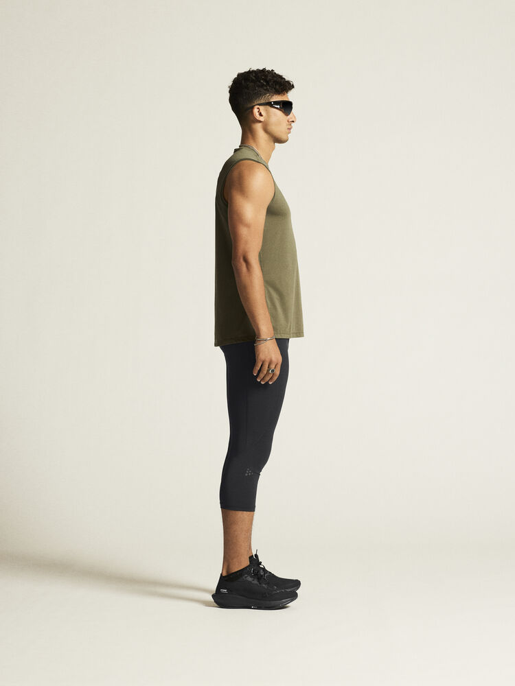 1914794-664000_ADV-Essence-SL-Tee-2-M_closeup3