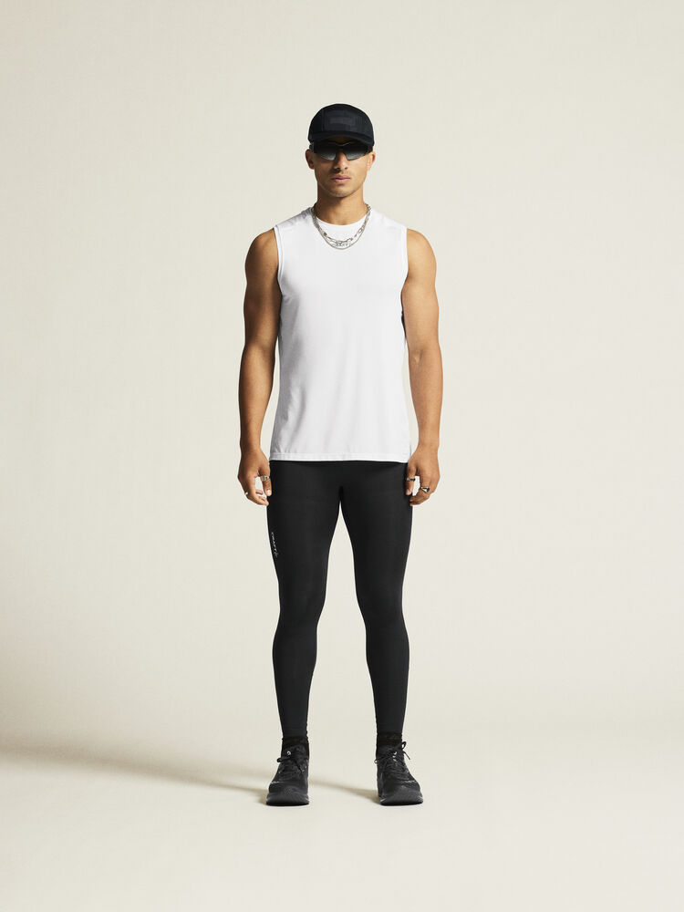 1914794-900000_ADV-Essence-SL-Tee-2-M_closeup1