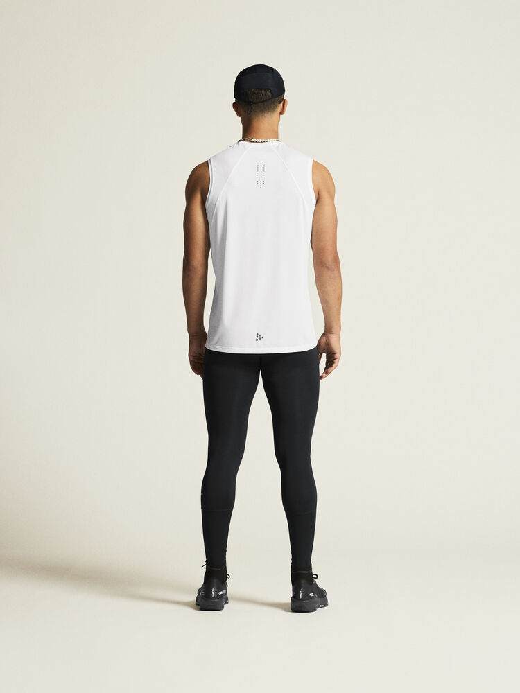 1914794-900000_ADV-Essence-SL-Tee-2-M_closeup3