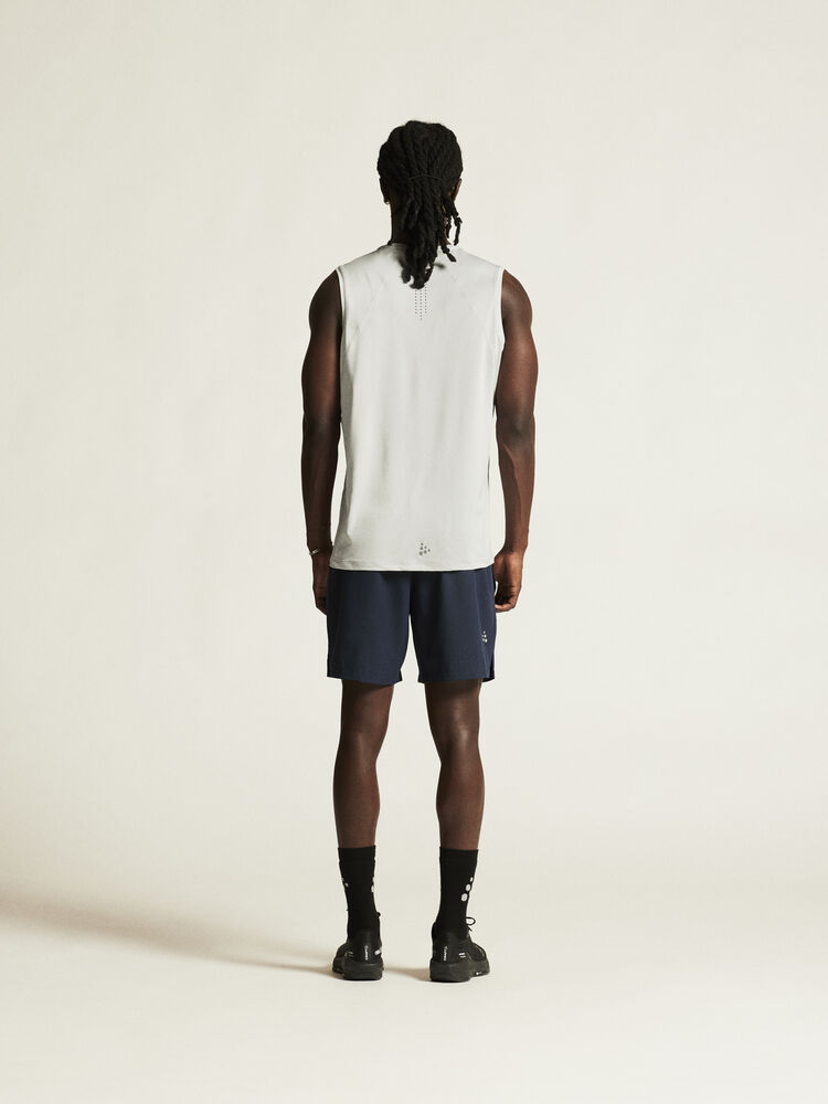 1914794-922000_ADV-Essence-SL-Tee-2-M_closeup3