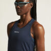 1914796-396000_ADV-Essence-Singlet-2-W_closeup5