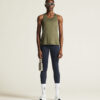 1914796-664000_ADV-Essence-Singlet-2-W_closeup1