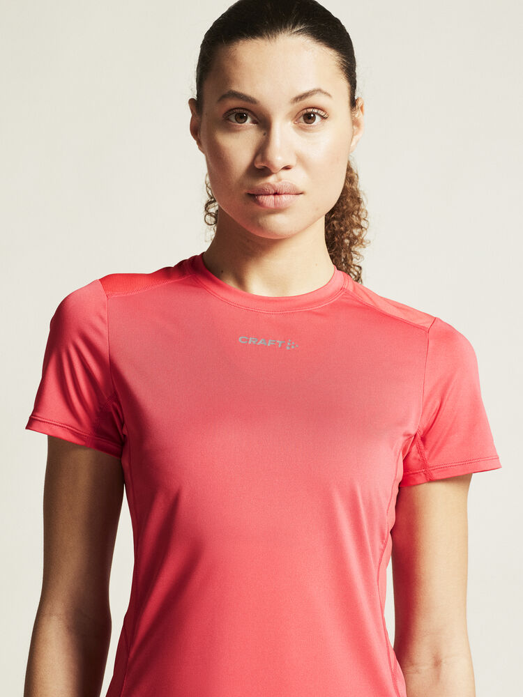 1914798-444000_ADV-Essence-SS-Tee-2-W_closeup5