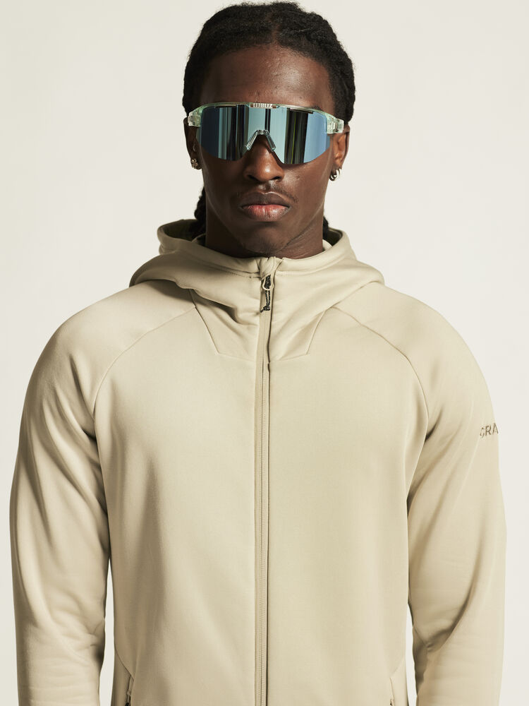 1915240-608000_ADV-Explore-Power-fleece-Hood-Jkt-M_closeup5