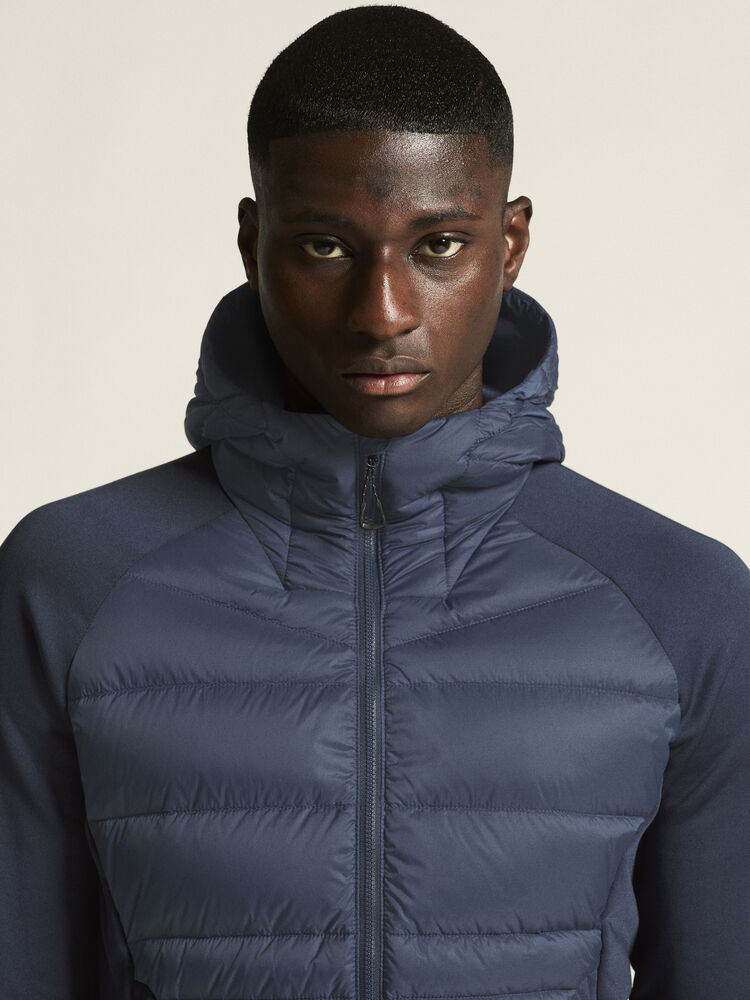 1915256-396000_ADV-Explore-Lt-Down-Hybrid-Jkt-M_closeup5