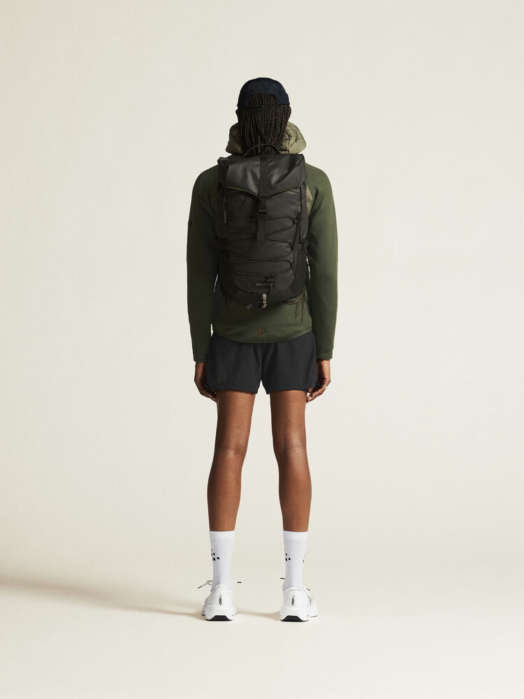 1915257-664000_ADV-Explore-Lt-Down-Hybrid-Jkt-W_closeup3