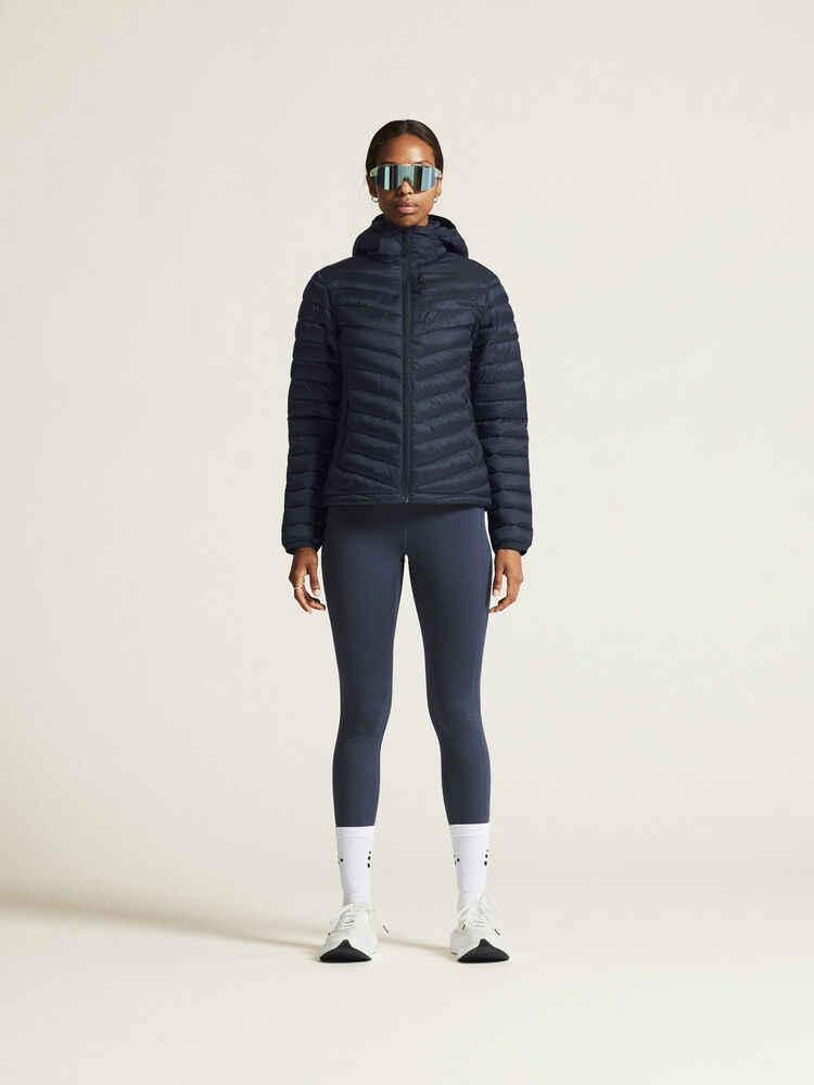 1915261-396000_CORE-Explore-Lt-Insulation-Jkt-W_closeup1