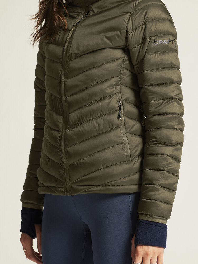 1915261-664000_CORE-Explore-Lt-Insulation-Jkt-W_closeup6