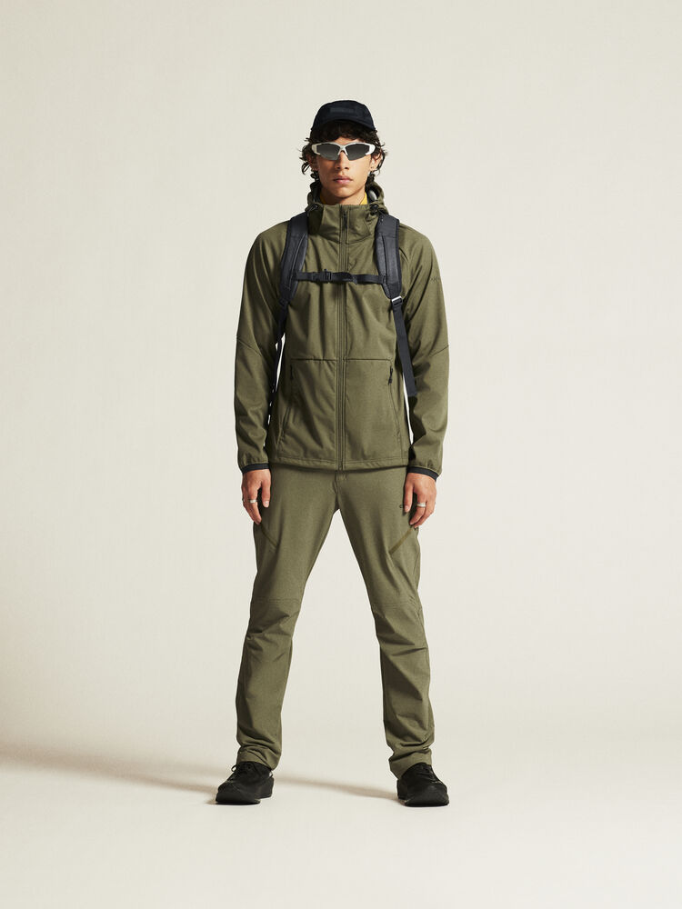 1915262-664000_CORE-Explore-Softshell-2-Jkt-M_closeup1