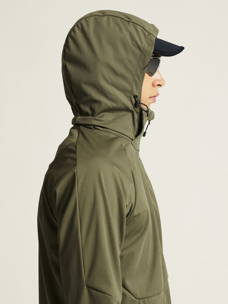1915262-664000_CORE-Explore-Softshell-2-Jkt-M_closeup8