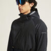 1915262-999000_CORE-Explore-Softshell-2-Jkt-M_closeup5