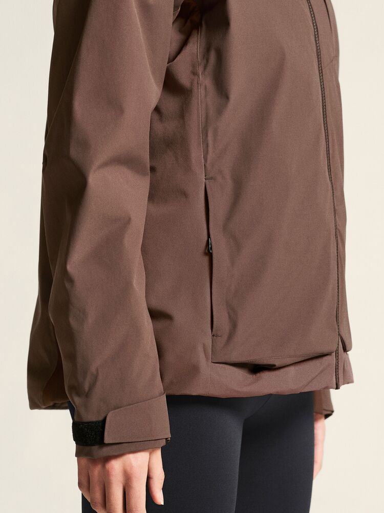 1916339-286000_Explore-Padded-Jacket-W_closeup7